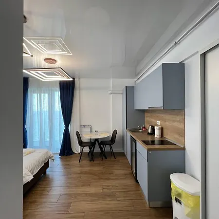Апартаменты Signature Promenada *