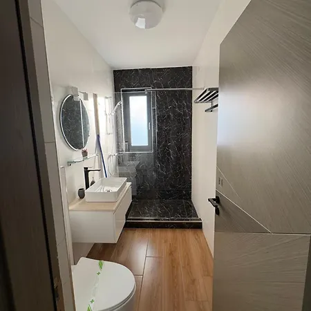 Signature Promenada Apartment Navodari