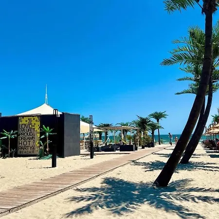 Signature Promenada